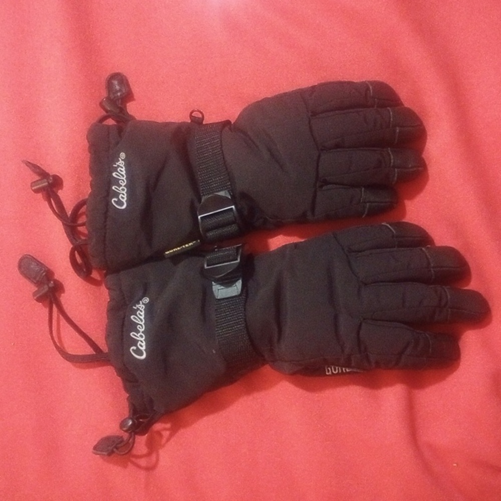 Cabela's  Gore-Tex men's Winter hunting gloves sz sm/regular black